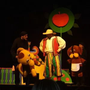 Zdjęcie spektakl "Niebieski Piesek" 5